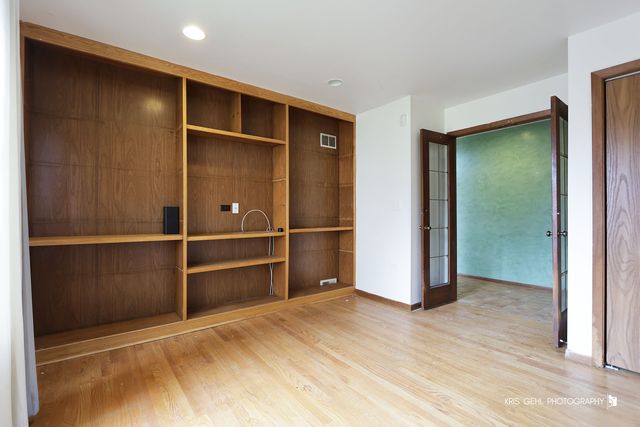 1191 Hunters Lane, Libertyville, IL 60048