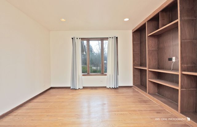 1191 Hunters Lane, Libertyville, IL 60048