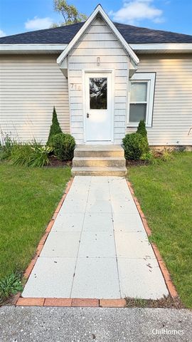 716 Root Street, Belding, MI 48809