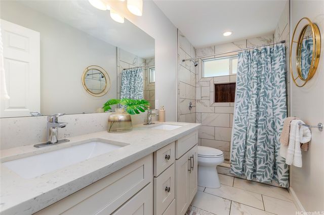 558 Ulumu Street, Kailua, HI 96734