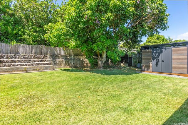 558 Ulumu Street, Kailua, HI 96734