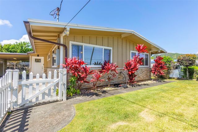 558 Ulumu Street, Kailua, HI 96734