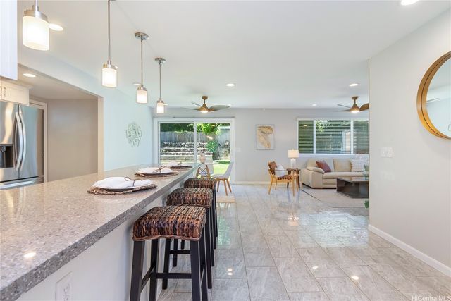558 Ulumu Street, Kailua, HI 96734