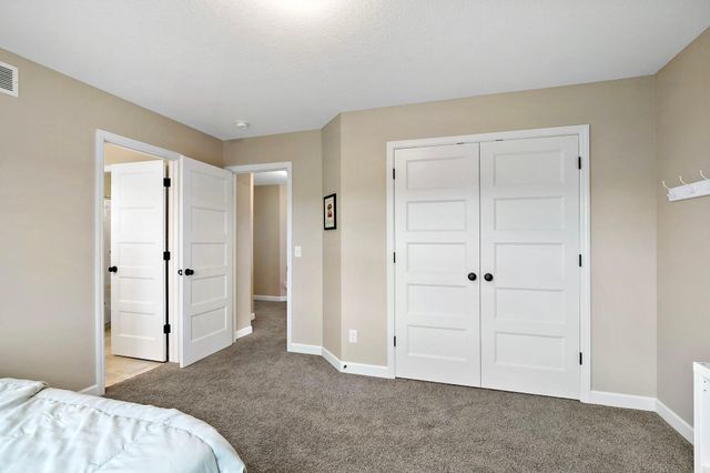 17163 Hollyhock Court, Lakeville, MN 55044