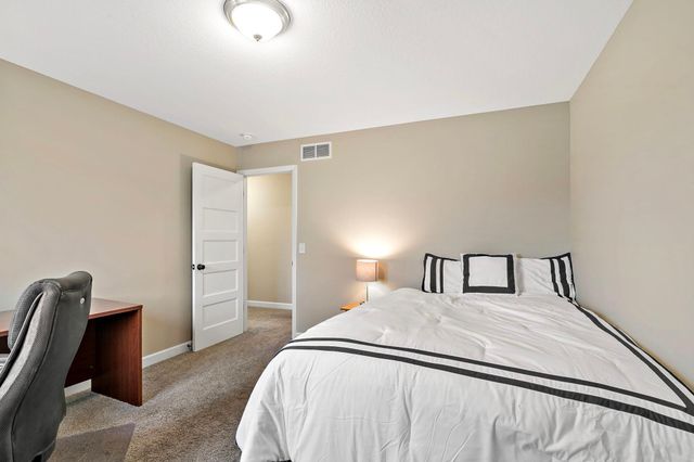 17163 Hollyhock Court, Lakeville, MN 55044