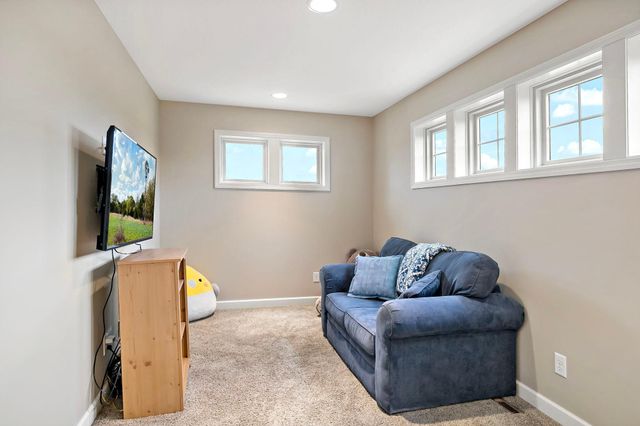 17163 Hollyhock Court, Lakeville, MN 55044