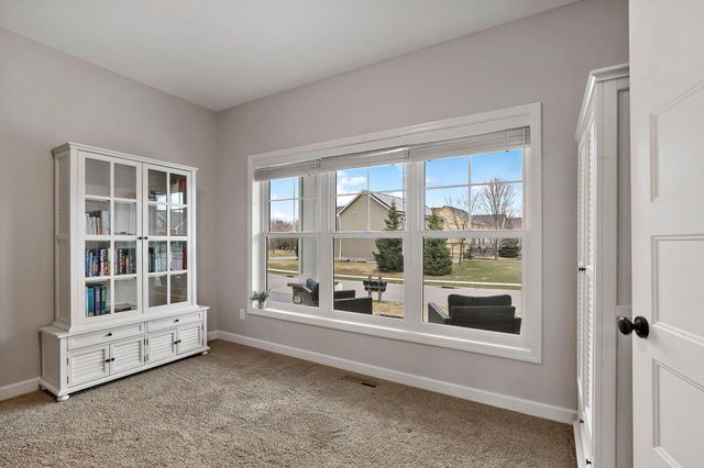 17163 Hollyhock Court, Lakeville, MN 55044