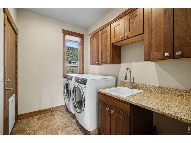 285 Indian Trl, Estes Park, CO 80517
