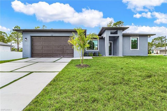 1507 W 11th ST, Lehigh Acres, FL 33972