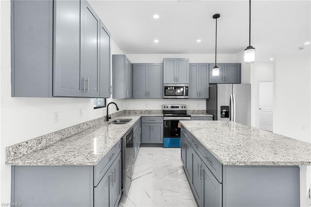 1507 W 11th ST, Lehigh Acres, FL 33972