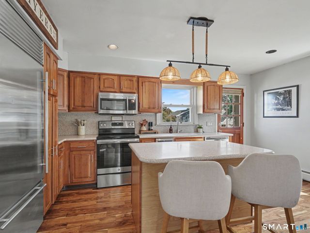 39 Walter Avenue, Norwalk, CT 06851