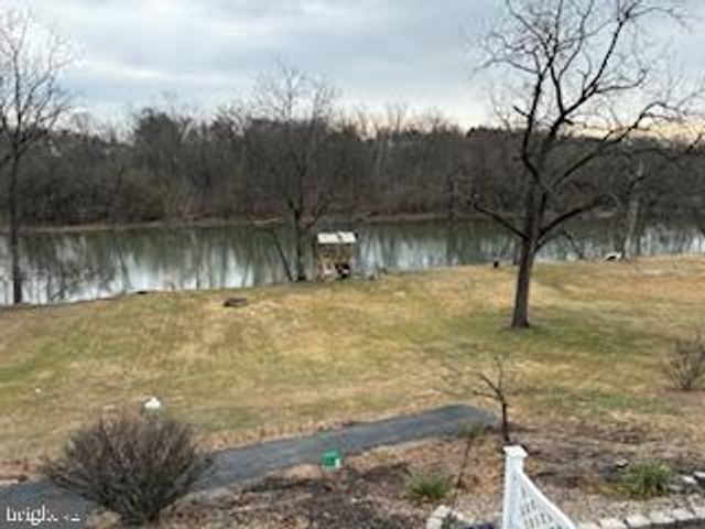 141 SHATTO DRIVE, Carlisle, PA 17013