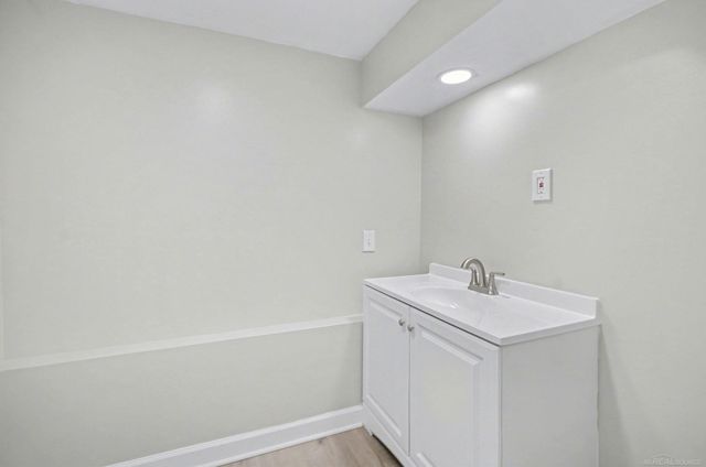 28925 Rosebriar Street, Saint Clair Shores, MI 48081