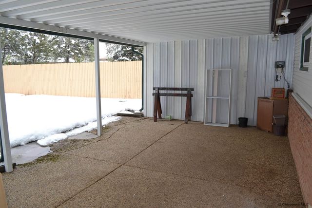 2848 PINE DR, Cheyenne, WY 82001