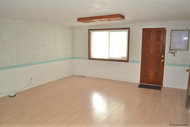 2848 PINE DR, Cheyenne, WY 82001