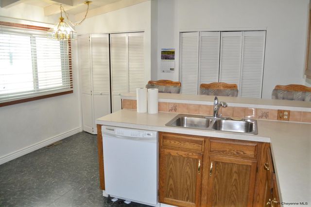 2848 PINE DR, Cheyenne, WY 82001