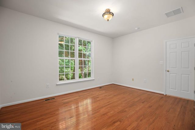 35277 BALMORAL DR, Locust Grove, VA 22508
