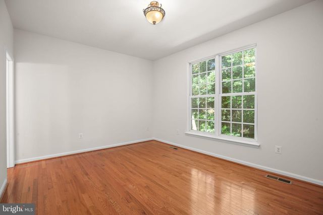 35277 BALMORAL DR, Locust Grove, VA 22508