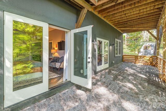 42 Salola Street, Asheville, NC 28806