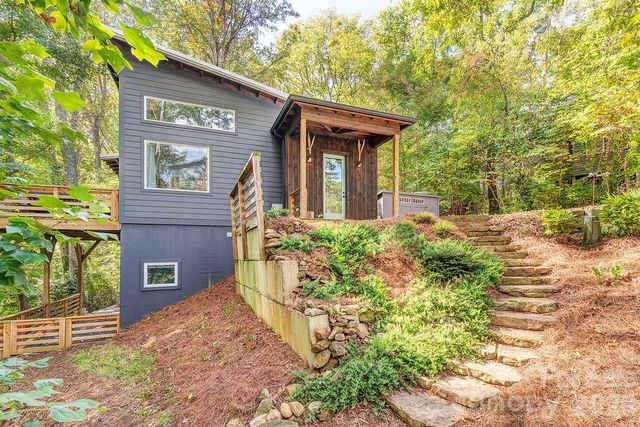 42 Salola Street, Asheville, NC 28806