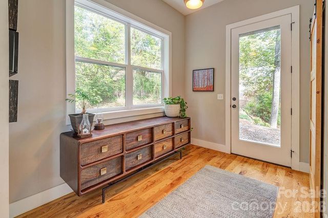 42 Salola Street, Asheville, NC 28806