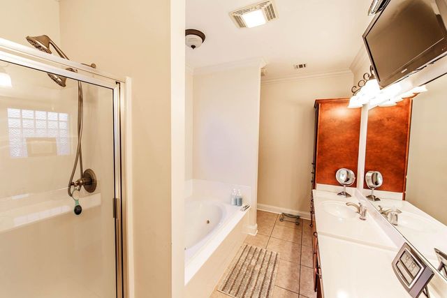 272 Tulip Dr, Houma, LA 70360