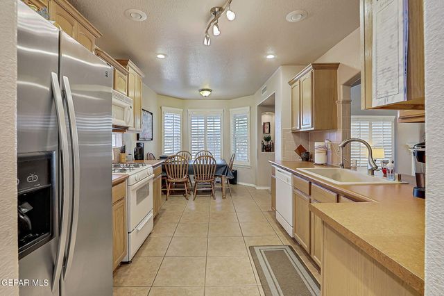 12329 Tierra Arroyo Drive, El Paso, TX 79938