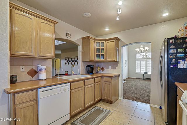 12329 Tierra Arroyo Drive, El Paso, TX 79938