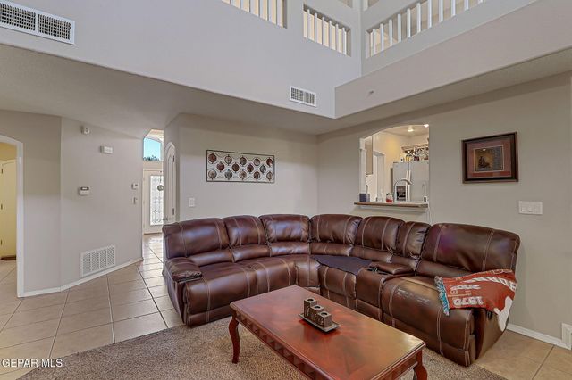 12329 Tierra Arroyo Drive, El Paso, TX 79938