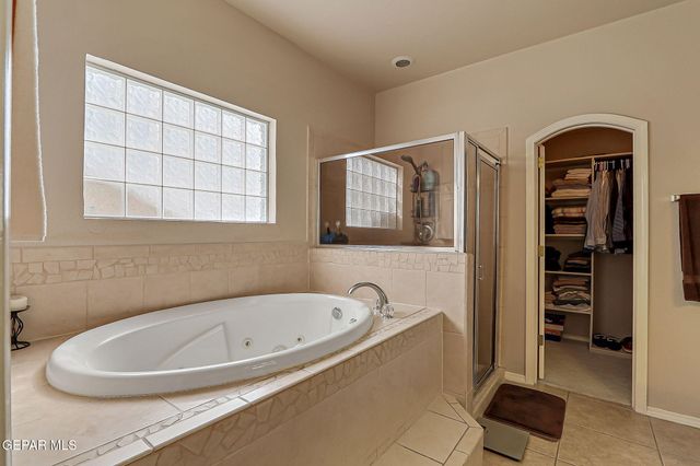 12329 Tierra Arroyo Drive, El Paso, TX 79938