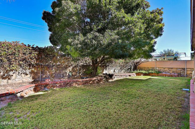 12329 Tierra Arroyo Drive, El Paso, TX 79938