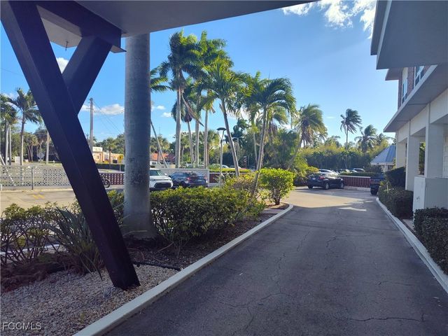 2350 W 1st ST 203, Fort Myers, FL 33901