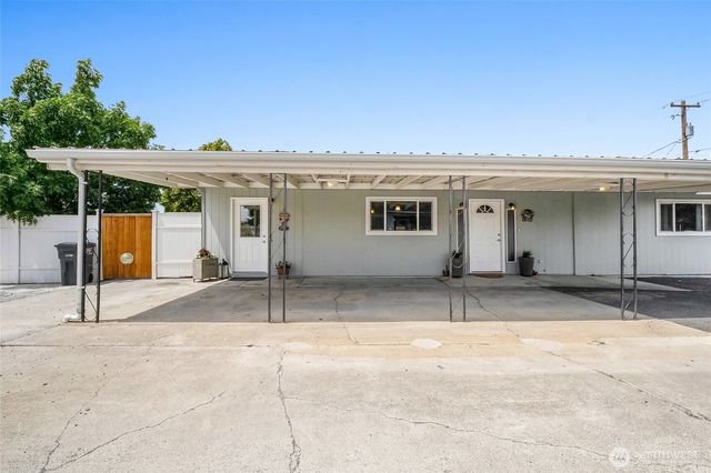407 Offut Drive, Moses Lake, WA 98837