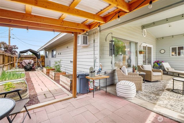 407 Offut Drive, Moses Lake, WA 98837