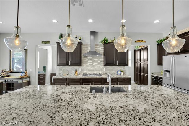 9802 Yellow Shadow Avenue, Las Vegas, NV 89149