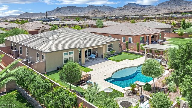 9802 Yellow Shadow Avenue, Las Vegas, NV 89149