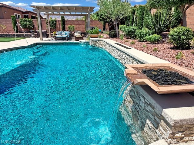 9802 Yellow Shadow Avenue, Las Vegas, NV 89149