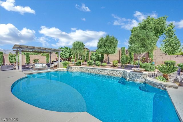 9802 Yellow Shadow Avenue, Las Vegas, NV 89149