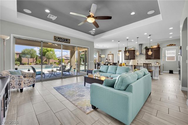 9802 Yellow Shadow Avenue, Las Vegas, NV 89149