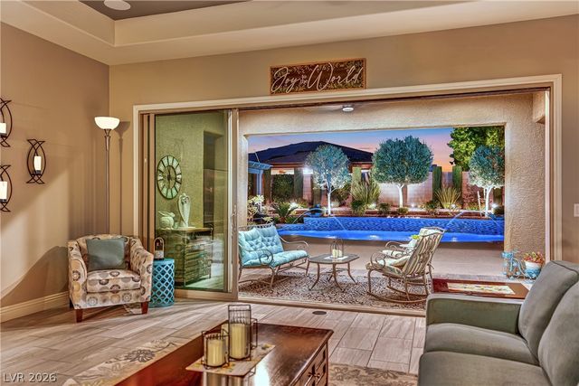 9802 Yellow Shadow Avenue, Las Vegas, NV 89149