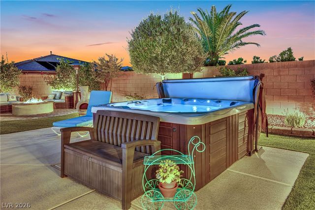 9802 Yellow Shadow Avenue, Las Vegas, NV 89149
