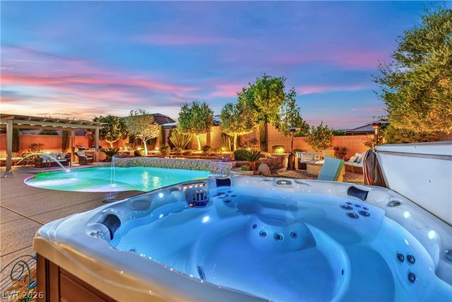 9802 Yellow Shadow Avenue, Las Vegas, NV 89149
