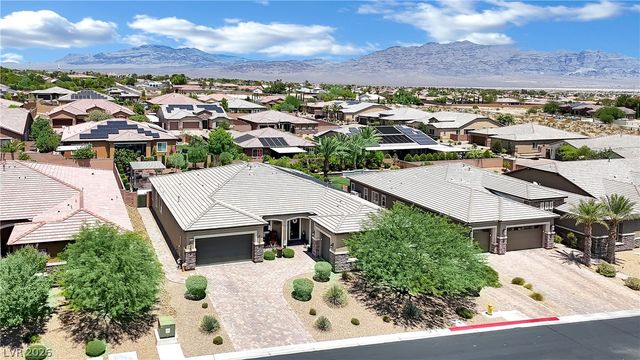 9802 Yellow Shadow Avenue, Las Vegas, NV 89149