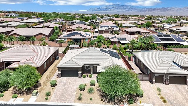 9802 Yellow Shadow Avenue, Las Vegas, NV 89149