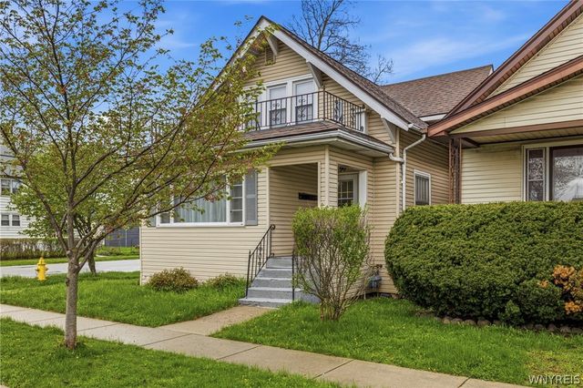 90 Clover Place, Cheektowaga, NY 14225