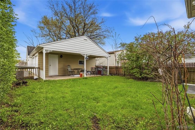 90 Clover Place, Cheektowaga, NY 14225