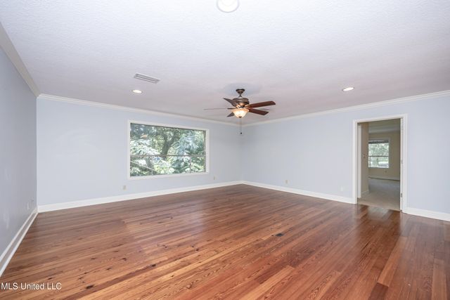 416 Jackson Avenue, Ocean Springs, MS 39564