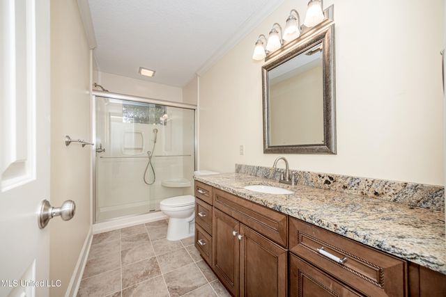 416 Jackson Avenue, Ocean Springs, MS 39564