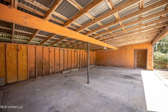 416 Jackson Avenue, Ocean Springs, MS 39564