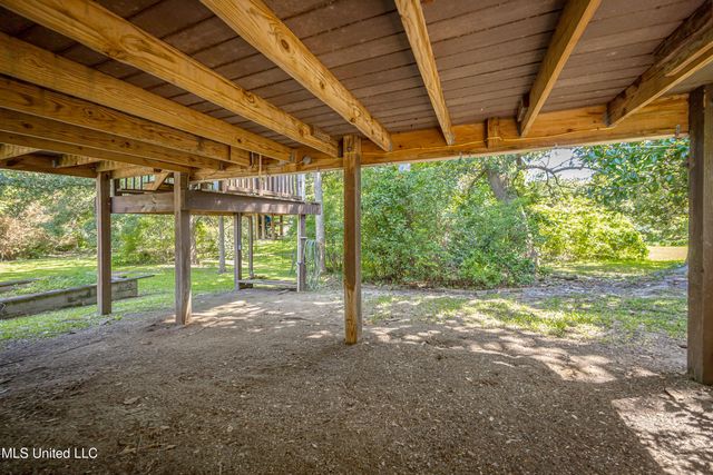 416 Jackson Avenue, Ocean Springs, MS 39564